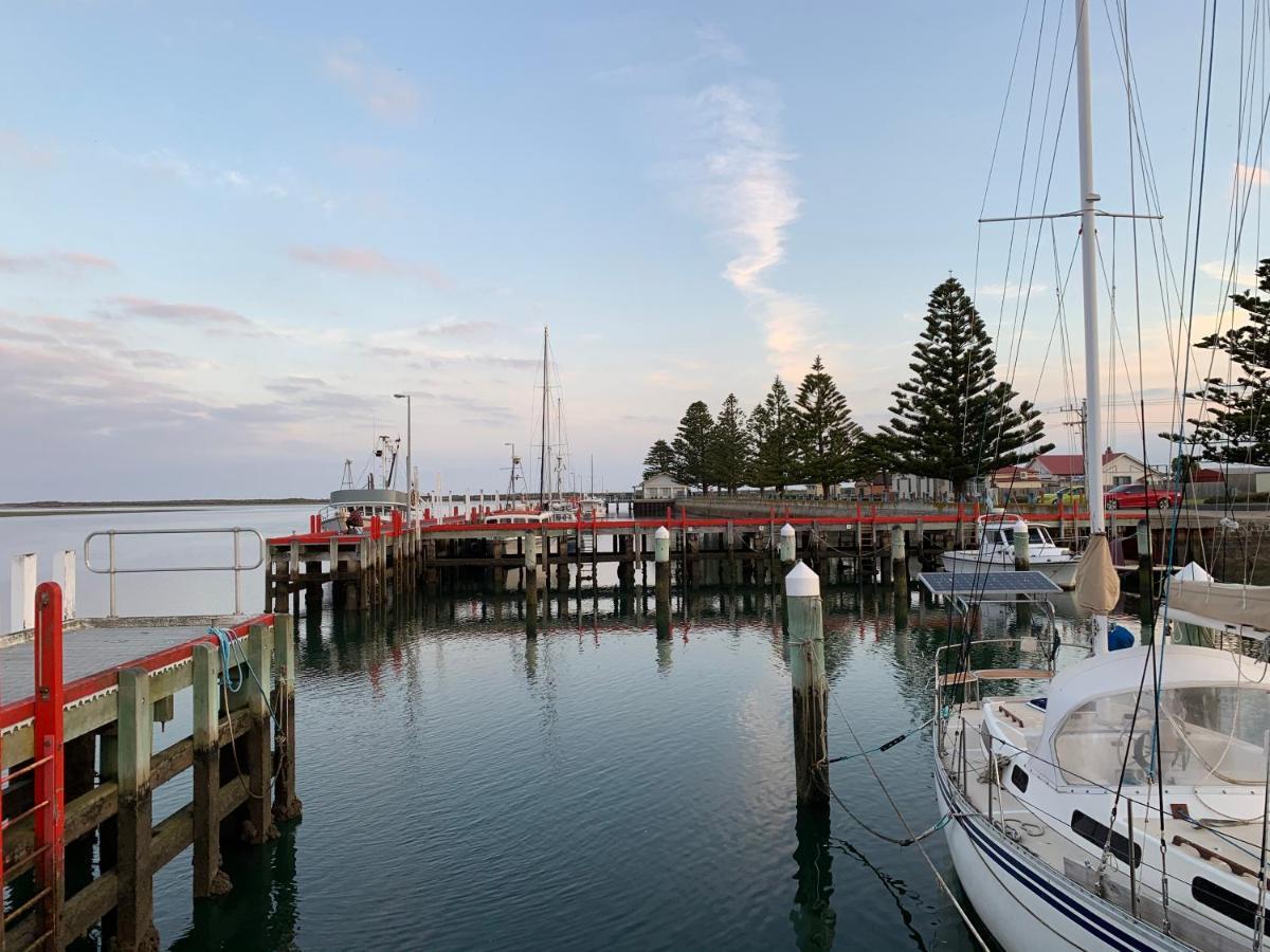 Boat Harbour Jetty B&B Port Albert Esterno foto